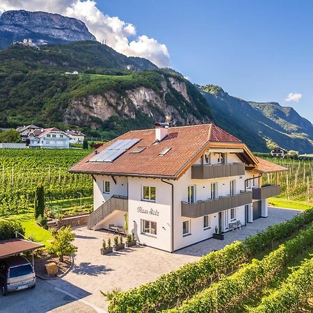 Haus Stolz Bed & Breakfast Appiano Sulla Strada Del Vino Luaran gambar