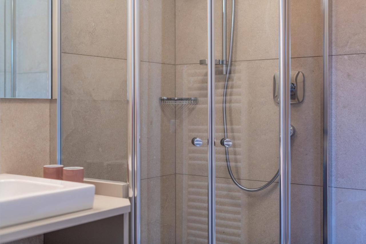 Haus Stolz Bed & Breakfast Appiano Sulla Strada Del Vino Luaran gambar