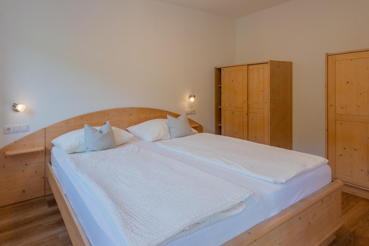 Haus Stolz Bed & Breakfast Appiano Sulla Strada Del Vino Luaran gambar