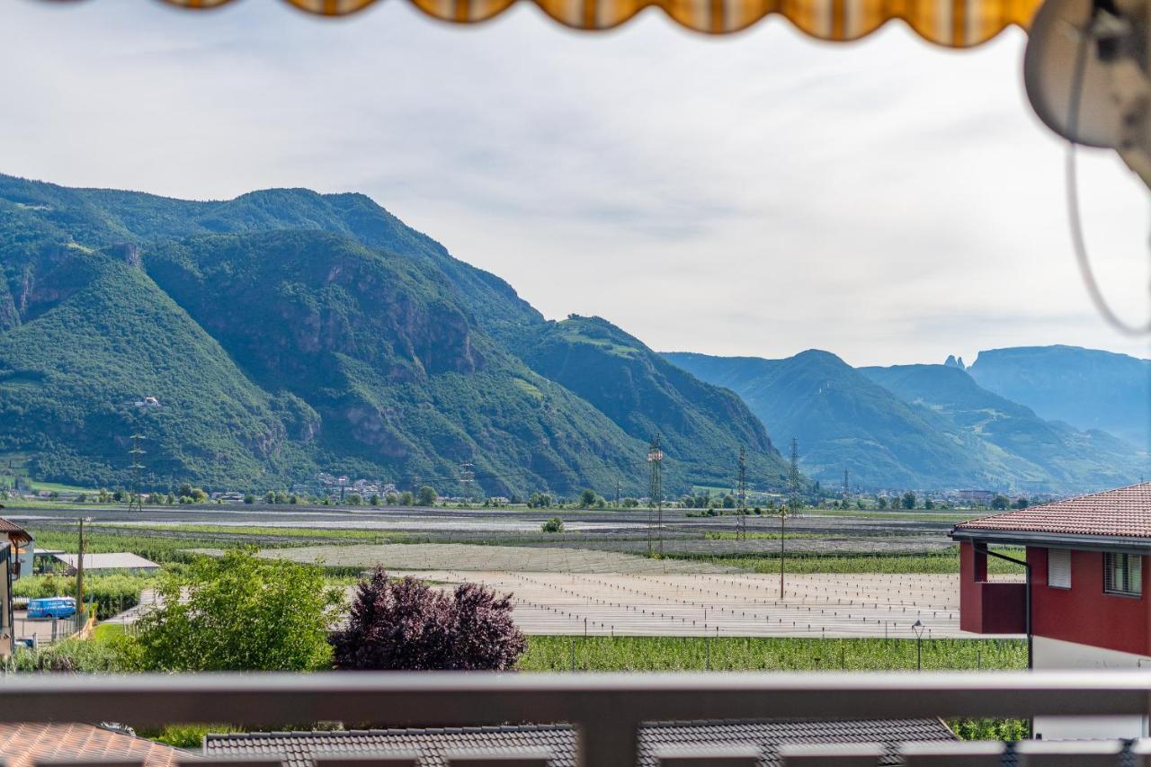 Haus Stolz Bed & Breakfast Appiano Sulla Strada Del Vino Luaran gambar